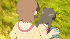 Rating: Safe Score: 56 Tags: animated artist_unknown character_acting nichijou smears User: kViN