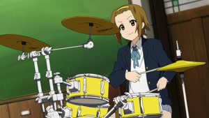 Rating: Safe Score: 114 Tags: animated artist_unknown instruments k-on! k-on_series performance seiichi_akitake smears User: N4ssim