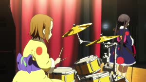 Rating: Safe Score: 211 Tags: animated character_acting hair instruments k-on! k-on_series performance smears yoshiji_kigami User: Ashita