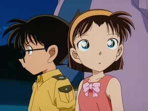Rating: Safe Score: 5 Tags: animated artist_unknown character_acting detective_conan effects liquid running User: trashtabby