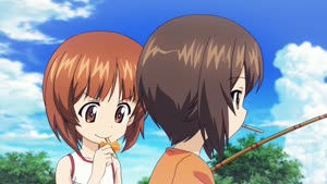 Rating: Safe Score: 114 Tags: animated character_acting food girls_und_panzer_der_film girls_und_panzer_series hair kosuke_yoshida User: Kazuradrop